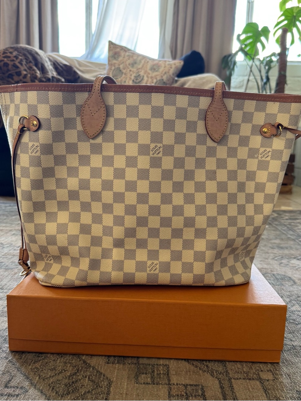 Louis Vuitton Neverfull MM Rose Ballerine